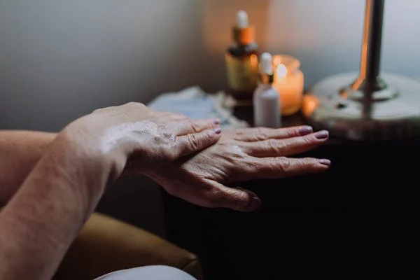 Cuidados com as Mãos: Um Pequeno Grande Cuidado
