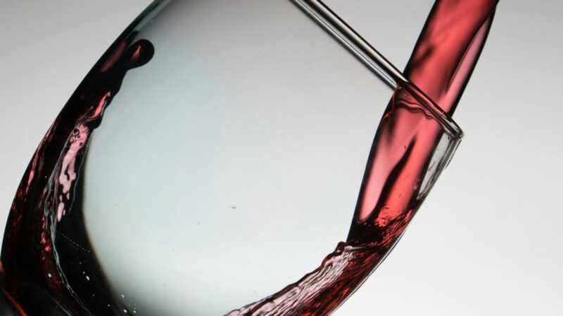 Vinhos e Moda: Estilo e Sabor.